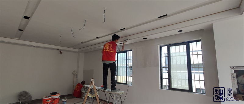 跟我一樣想創(chuàng)業(yè)開個小公司的，辦公室裝修公司你們都是怎么選的啊？